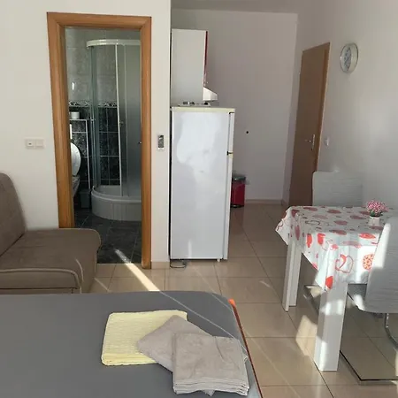 Apartment Villa Popic - Apartmany Monika *