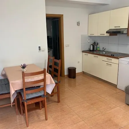 Villa Popic - Apartmany Monika