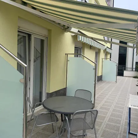 Apartment Villa Popic - Apartmany Monika *